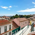 Whome Prime Location W Ac 3-bed Duplex Perfect For Families Only شقة Lisboa