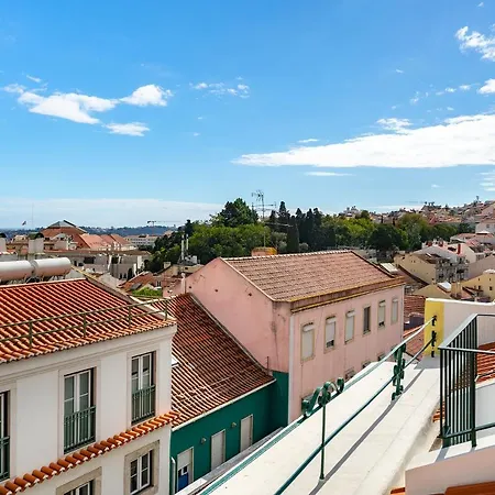 Whome Prime Location W Ac 3-bed Duplex Perfect For Families Only Apartment Lisbon