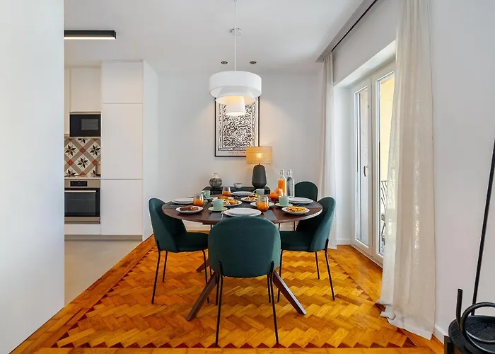 Whome Prime Location W Ac 3-bed Duplex Perfect For Families Only *