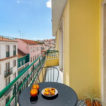 아파트 Whome Prime Location W Ac 3-bed Duplex Perfect For Families Only 리스본