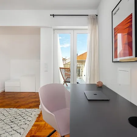 Whome Prime Location W Ac 3-bed Duplex Perfect For Families Only 아파트 리스본