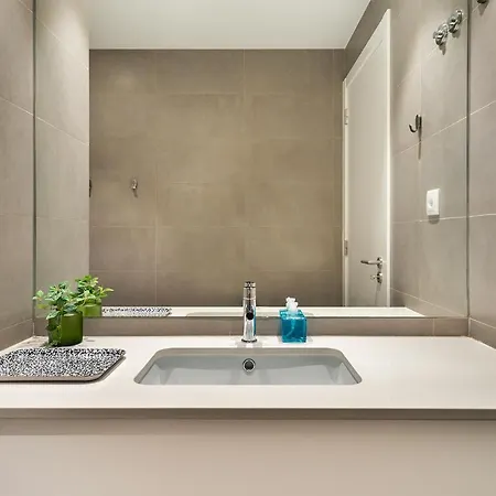 Whome Prime Location W Ac 3-bed Duplex Perfect For Families Only 아파트 *